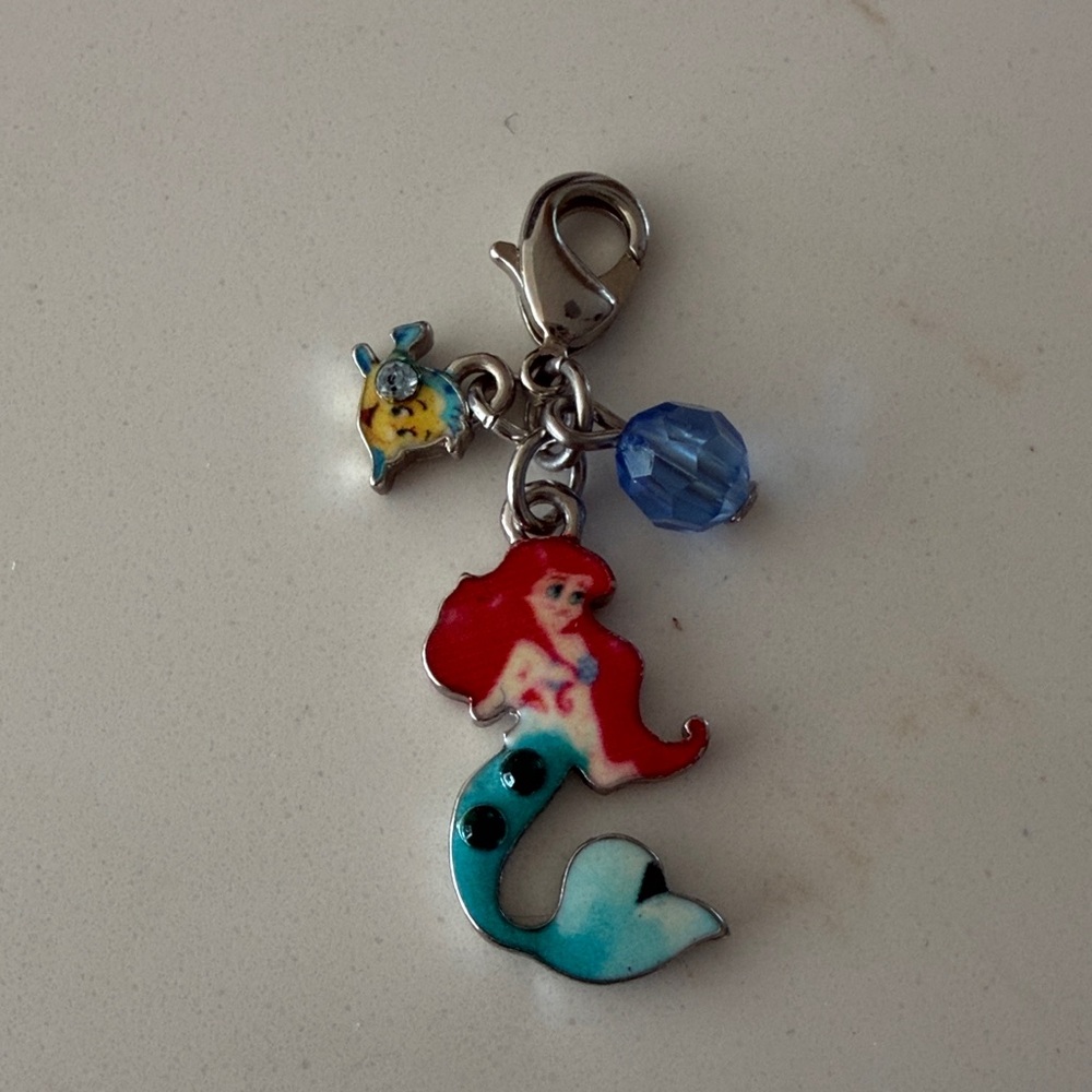 New Lot of (6) Disney Princess charms from Disneyland - Picture 3 of 7